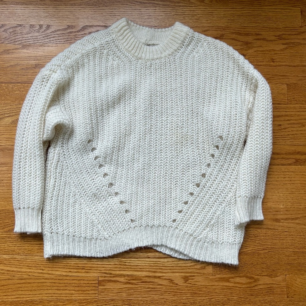 American Eagle Soft Fuzzy Open Weave Sweater